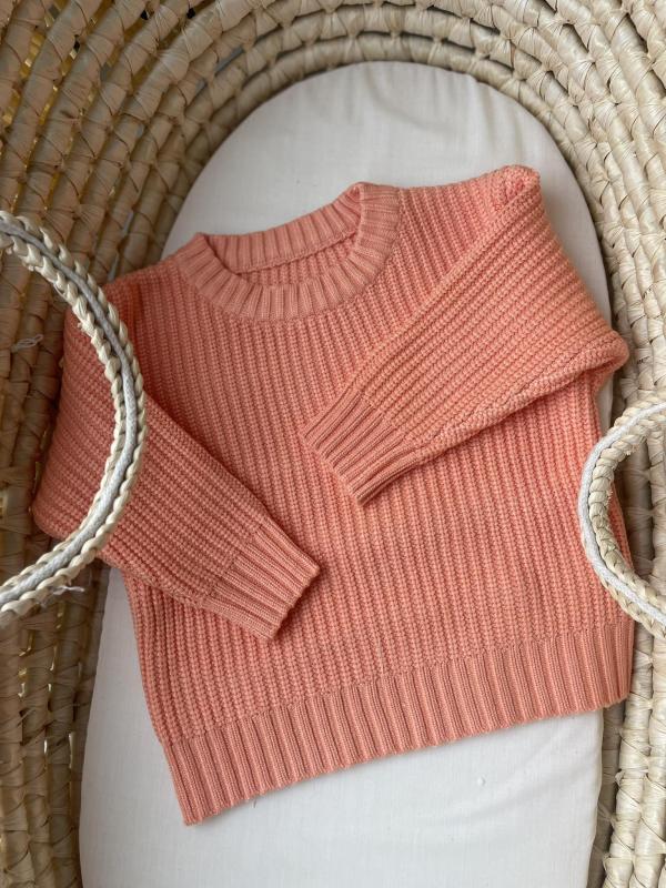 Coverfoto MILIS I Orange knitted sweater
