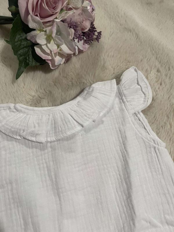 Coverfoto CAMELLIA BOUTIQUE I Blouse white cotton frill