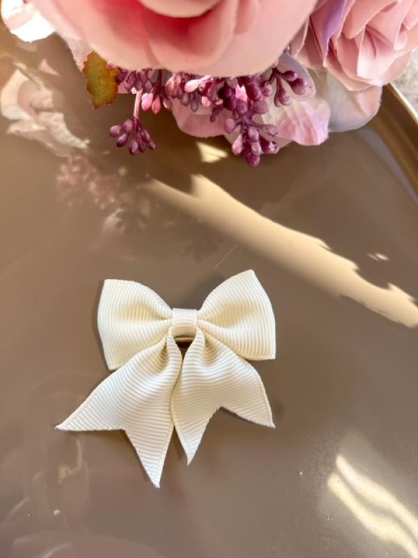 Coverfoto SIENA I Butterfly  Hairbow ivory